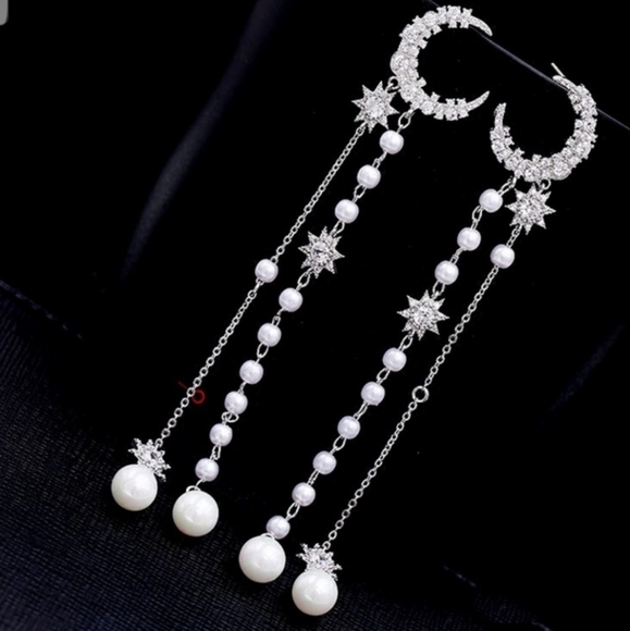 Moon stud dangle earrings - Picture 3 of 4